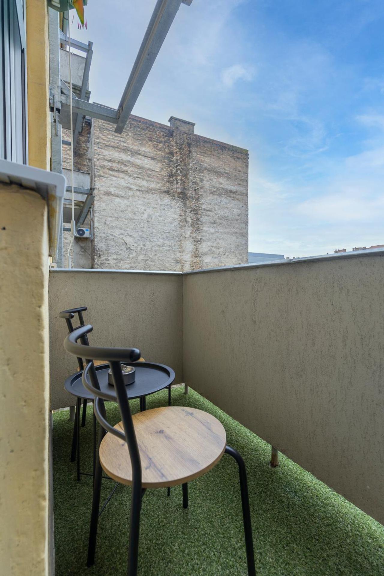 Galaxy Apartement Lift Parking Budapest Exterior foto
